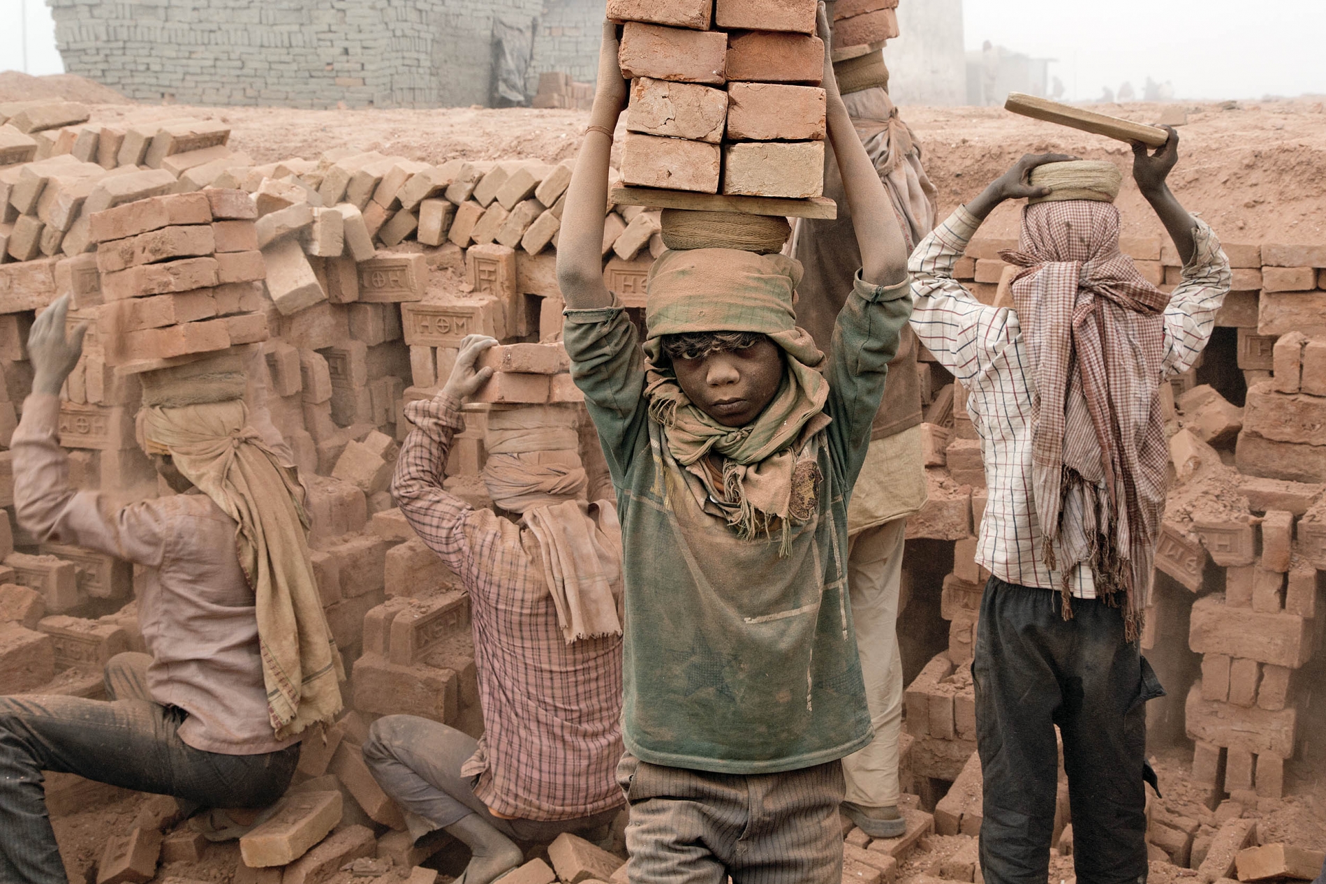 BrickWorkers01