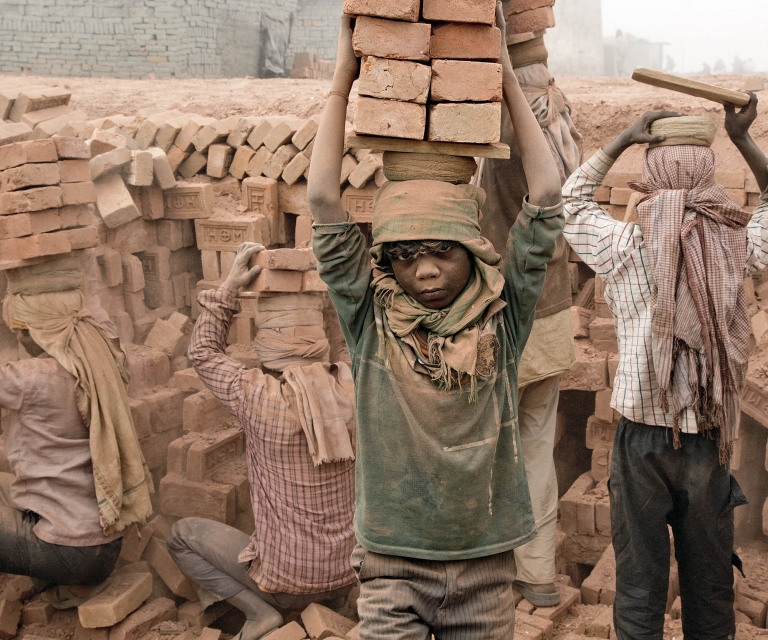 BrickWorkers01